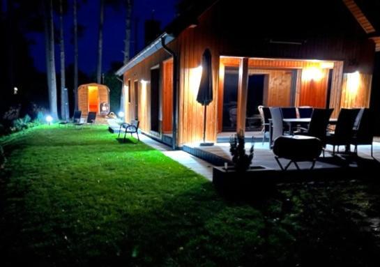 Mazurski Dom Nad Jeziorem & Sauna By Downtown Holiday home *